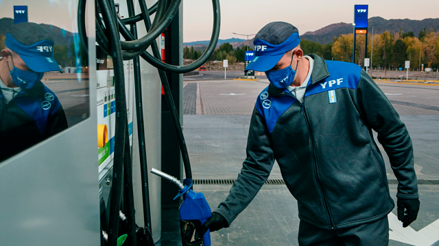 La recesión golpea a la demanda de combustible: cayó 1,8% en febrero