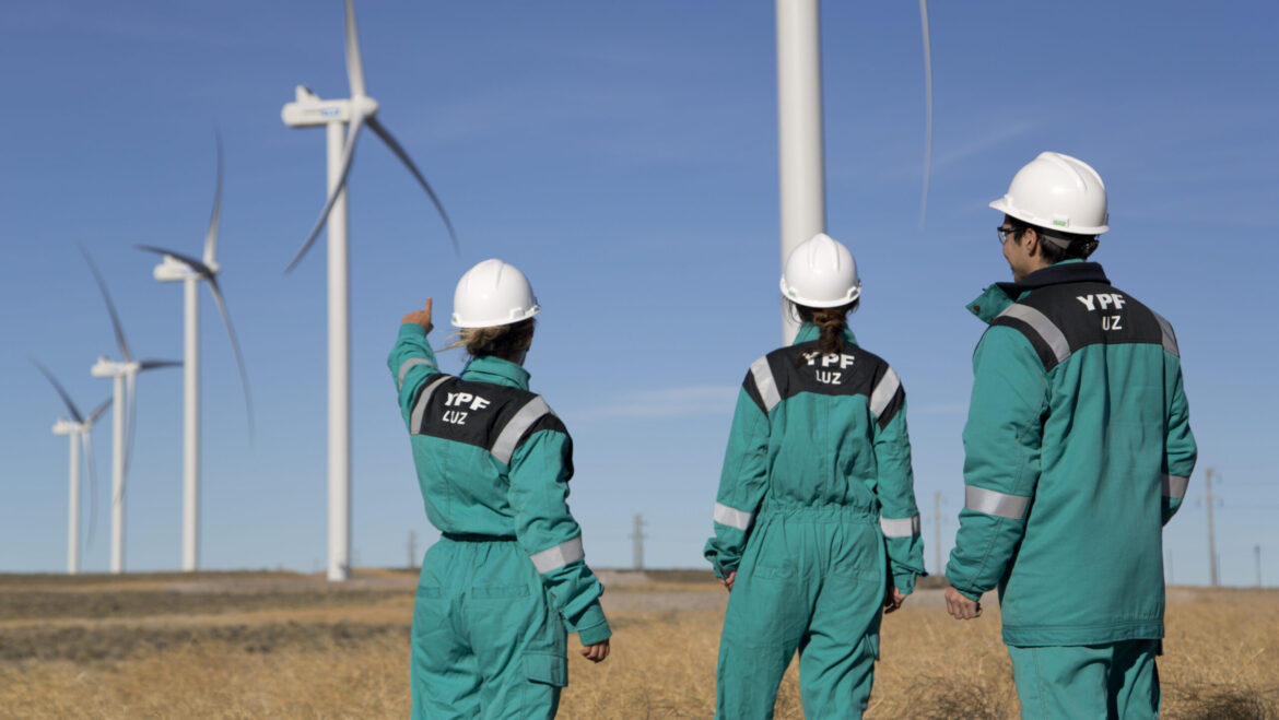 La transición energética mundial se aceleró en 2025: en qué lugar está Argentina
